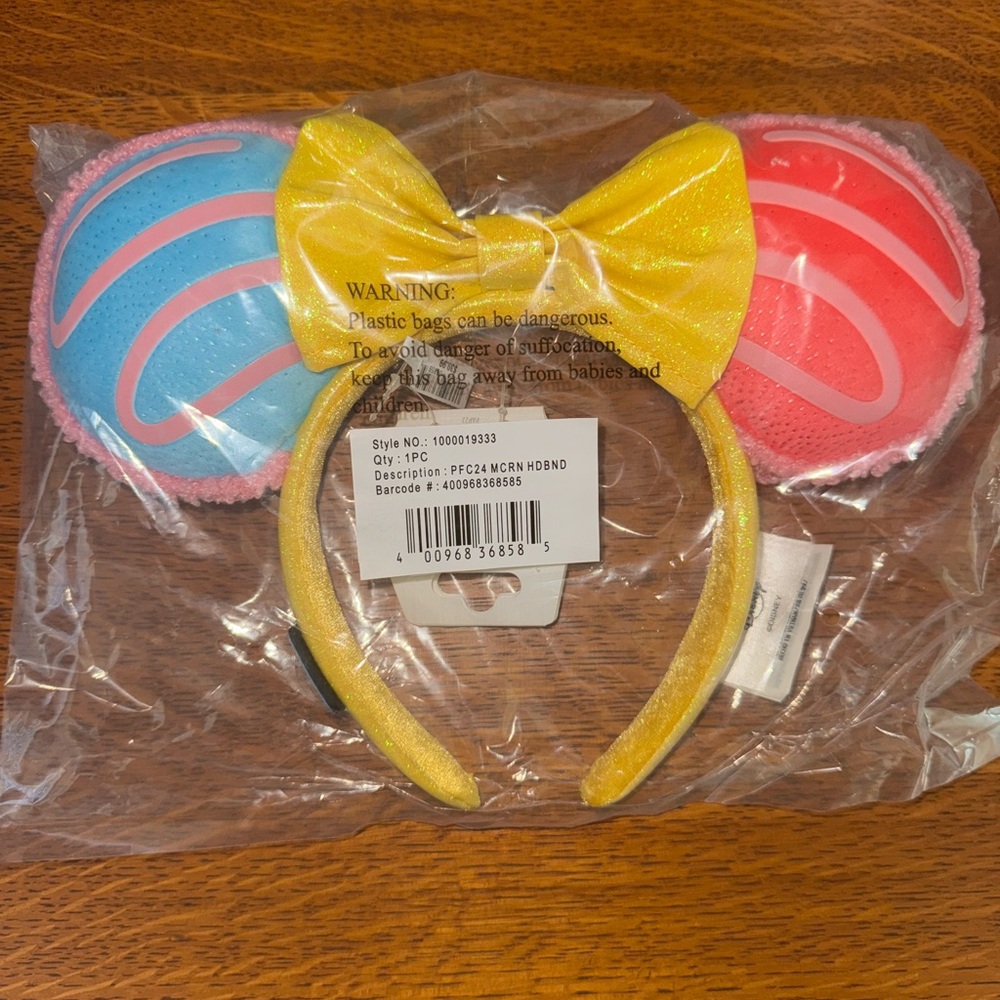 Disney Eats Macaroon Minnie Mouse Ears